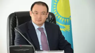 Аким Атырауской области не принял отставку своего заместителя