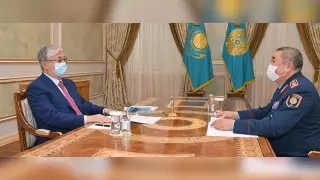 Токаеву доложили об уголовных делах по подделке паспортов вакцинации