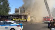 Пожарные не дали сгореть известному магазину в Алматы