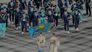 Сборная Казахстана на церемонии открытия Олимпийских игр в Токио. Фото olympic.kz