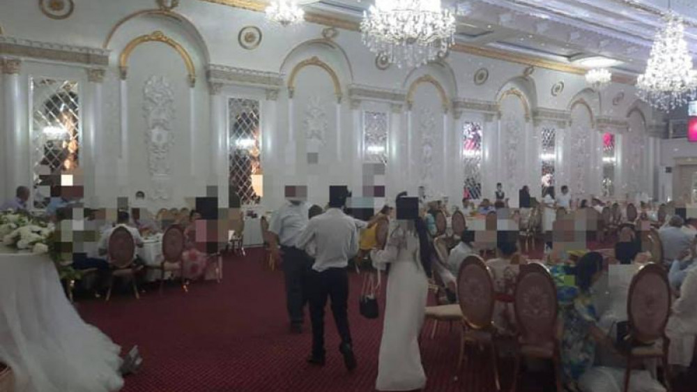 Свадьбу на 80 человек засекли в Шымкенте