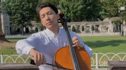 Казахстанец сыграл произведение Абая в центре Стамбула