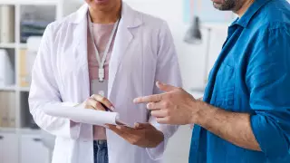 Обязательная вакцинация: когда начнутся проверки в Алматы