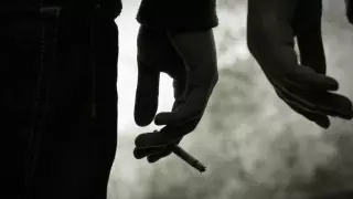 Курение снижает количество антител после прививки от СОVID-19 - ученые