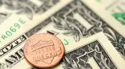 Официальный курс доллара опустился ниже 425 тенге