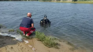 Житель ЗКО не смог спасти племянницу и утонул