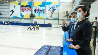 Гульшара Абдыкаликова посетила спортивные объекты в Кызылорде