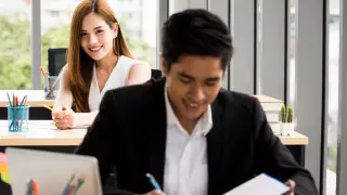 Хотят ли казахстанцы перейти на 4-дневную рабочую неделю. Результаты опроса Tengrinews.kz