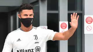 "ПСЖ" не станет покупать Роналду в этом году - СМИ