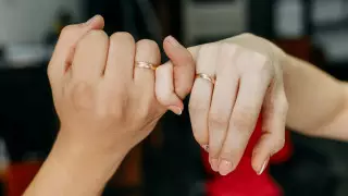 Казахстанцы стали чаще жениться и реже разводиться