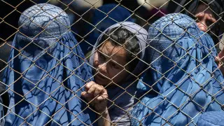 Талибы убили женщину, которая отказалась готовить им еду - CNN