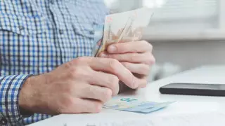 Ученые нашли связь между внешностью человека и его зарплатой