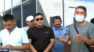 Водители автобусов не вышли на линию в Актобе из-за задержки зарплат