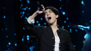 Димаш Кудайберген выступил на открытии конкурса "Новая волна - 2021"