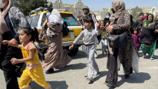 Талибов обвинили в использовании детей и стариков в качестве живых щитов