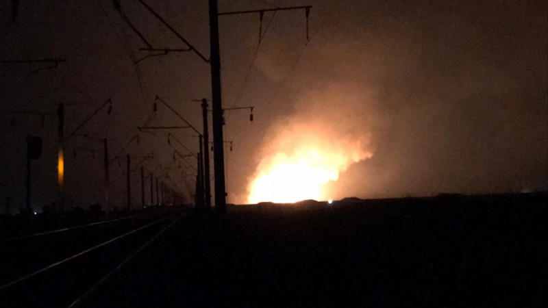 Взрывы в Жамбылской области: жителей близлежащих домов эвакуируют