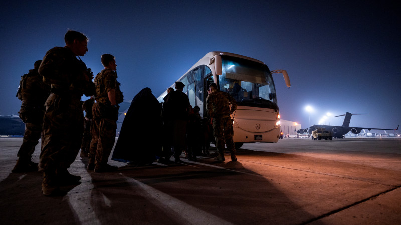 Эвакуация из международного аэропорта имени Хамида Карзая в Кабуле. Фото: ©REUTERS