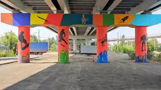 Новые паркур-площадки под мостами в Алматы необычно украсили