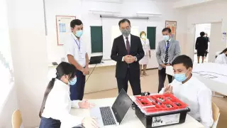 В Алматы создается более 23 тысяч новых ученических мест