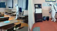 Мектептегі дезинфекция әнші мен блогерді шошытты. Министрлік жауабы