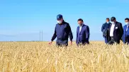 Мамин проинспектировал ход осенне-полевых работ в Акмолинской области