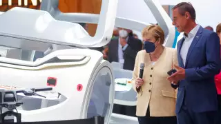 Чрезвычайную помощь компаниям в связи с COVID-19 расширят в Германии