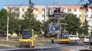Укладку асфальта в лужи сняли на видео в Костанае
