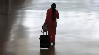 Эксперт рассказал, почему люди уезжают из Казахстана