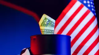 Нефть Brent поднялась выше 74 долларов за баррель