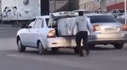 Необычная перевозка холодильника в Актобе развеселила cеть