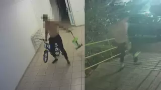 Астанчанин устроил погром в подъезде и разбил автомобили