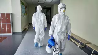 Фейк о распылении вакцин в школах рассылают казахстанцы