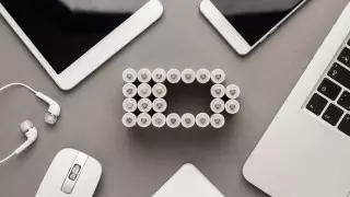 Как продлить "жизнь" батареи смартфона, рассказал эксперт