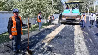 Сагинтаев проверил строительство дорог и сетей водоснабжения