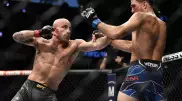 Волкановски защитил титул чемпиона UFC