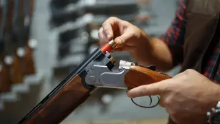 Сколько 18-летних имеют оружие в Казахстане