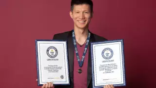 Казахстанский иллюзионист в третий раз попал в Книгу рекордов Гиннесса