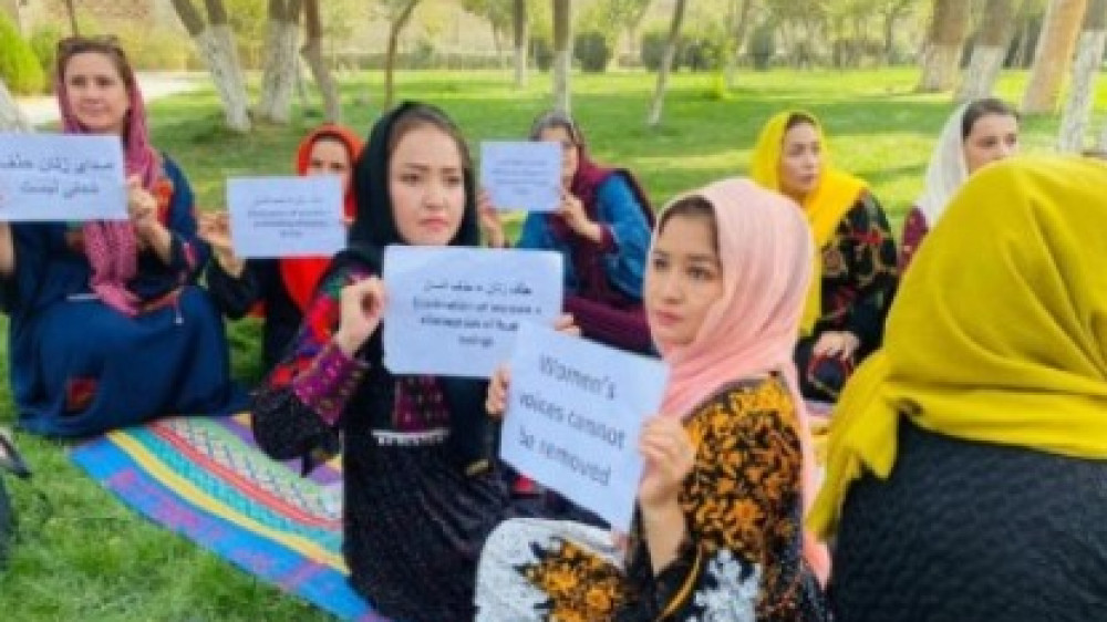 Женщины вышли на акцию протеста в Кабуле