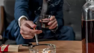 Названы привычки, убивающие поджелудочную железу