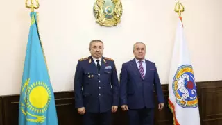 Тургумбаев встретился с директором ЦАРИКЦ