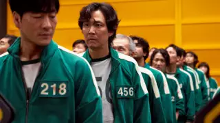 Режиссер "Игры в кальмара" назвал возможную тему второго сезона дорамы