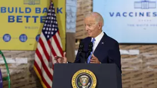 Байден посчитал непривитых американцев риском для экономики США