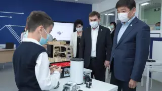 Байбек ознакомился с ходом исполнения предвыборных обещаний в Шымкенте