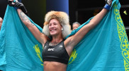 Агапова уничтожила соперницу в третьем бою в UFC
