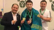 17-летний казахстанец Рахат Бекболат стал чемпионом мира по тяжелой атлетике