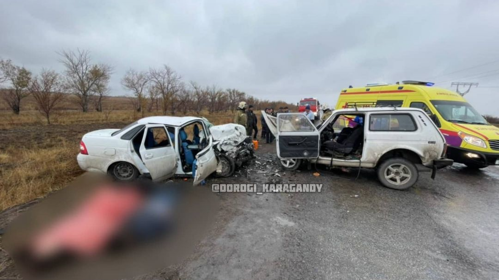 Два парня и женщина погибли в жуткой аварии под Карагандой: 12 октября 2021  02:30 - новости на Tengrinews.kz