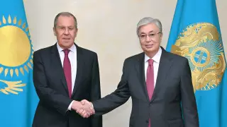 Токаев обсудил ситуацию в Афганистане с главой МИД России