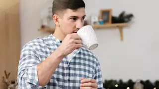 Доктор назвал самый опасный напиток: вызывает диабет, рак и ожирение