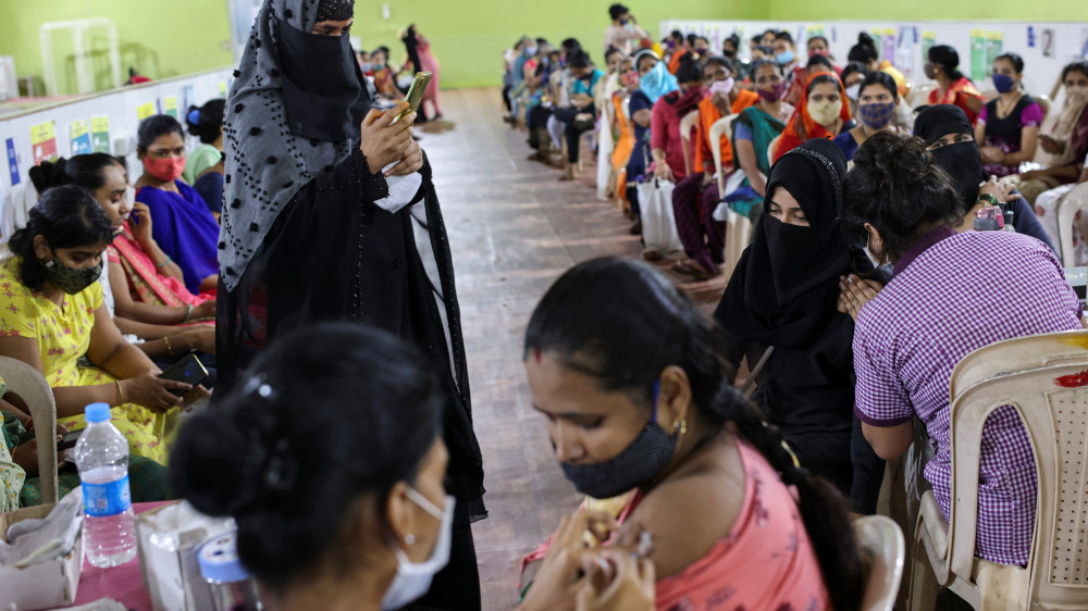 Кампания по вакцинации замедлилась в Индии