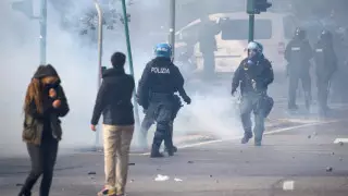 Полиция водометами разогнала демонстрантов в Италии